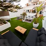 Hostal Apartamentos Abril