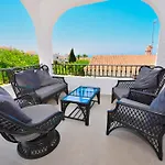 Villa Little Castle Sea&Mountain - Villa Vistas Al Mar Y Piscina Privada En Capistrano Village Urbanizacion, Nerja