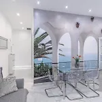 Blue Horizon Luxury Apartment