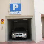 Apartamentos Turisticos Plaza Del Olvido