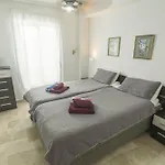 Alba Apartment Fuentes De Nerja