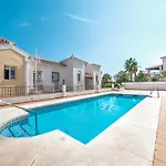 Stunning Apartment At Burriana Beach, Nerja