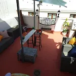 Hostal Montys