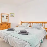 Large One Bed Apt