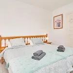 Large One Bed Apt