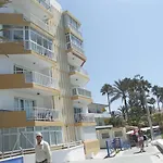 Apartamentos Lual Torrecilla