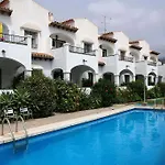 Apartamentos El Califa