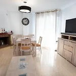 Marina Bella 1F Menyber