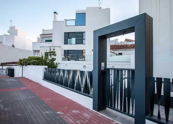 Apartamentos En Plaza De Espana Recien Construidos