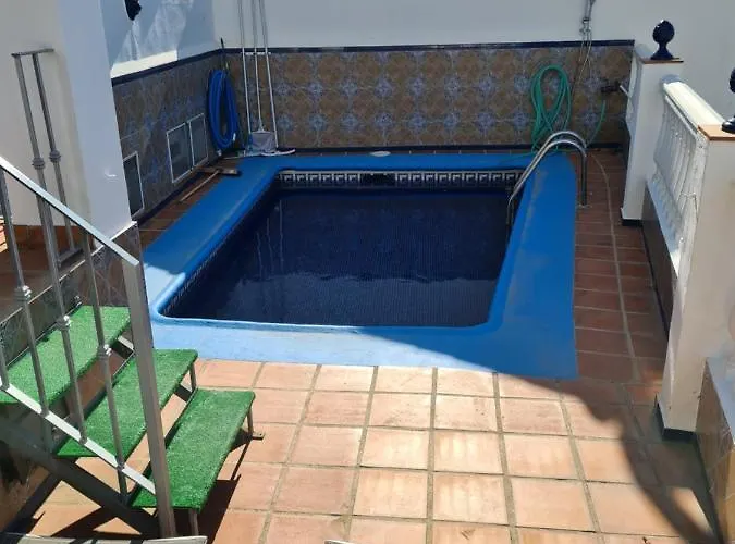 Adosado En Nerja Urb Flamingo