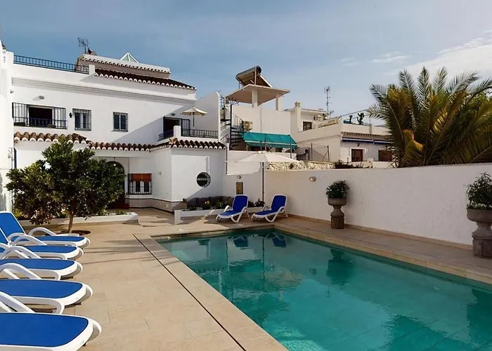 Luxury 5 Bed House Private Pool And Sea View Nerja