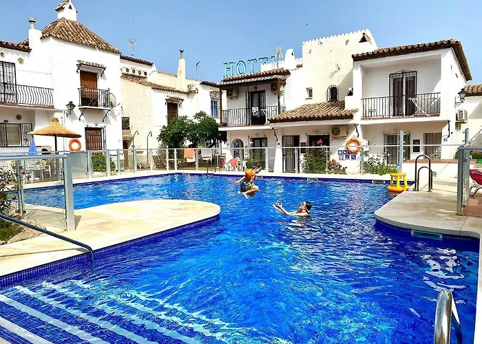 Nueva Nerja 52 Pubelo Andaluz Casasol