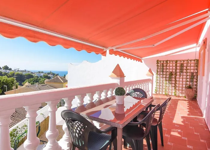 Casa con bonitas vistas en Nerja cerca de Burriana