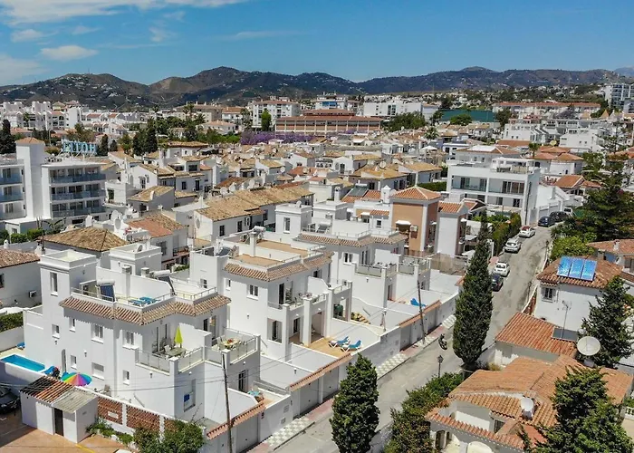 Nerja Paradise Rentals - Villa Topaz