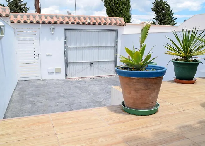 Nerja Paradise Rentals - Villa Perla