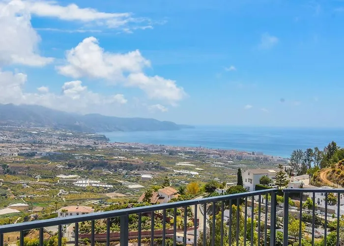 Gran Villa Con Bonitas Vistas