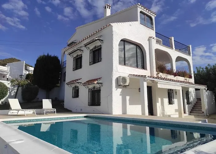 Villa Little Castle Sea&Mountain - Villa Vistas Al Mar Y Piscina Privada En Capistrano Village Urbanizacion, Nerja