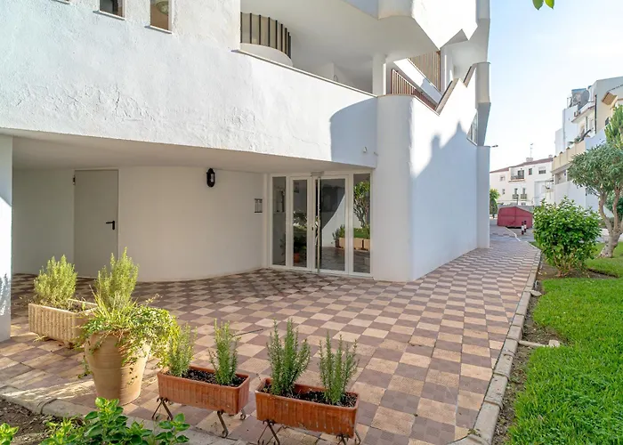 Carabeo II 5 Apartments Casasol