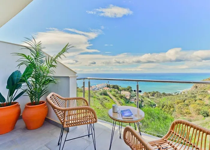 Ladera del Mar 7