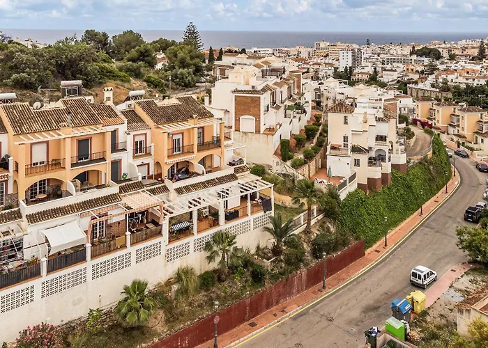 Beautiful Apartment In Nerja With Wifi