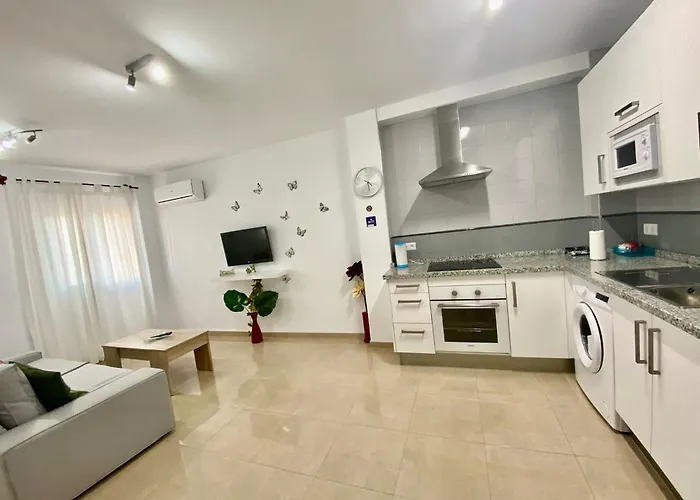 “Smile Nerja” Chic Apartment With Wifi, 4 Guests