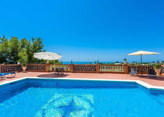 Villa Martin Nerja By Ruralidays