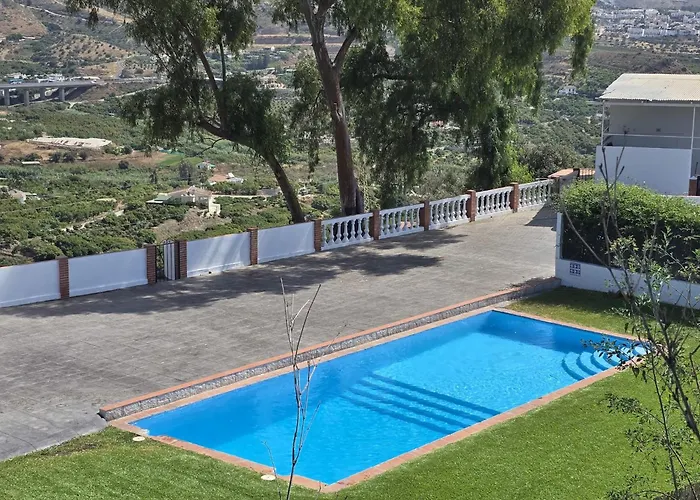 Nerja Paradise Rentals - Villa Alminares