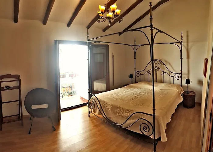 Villa Carabeo
