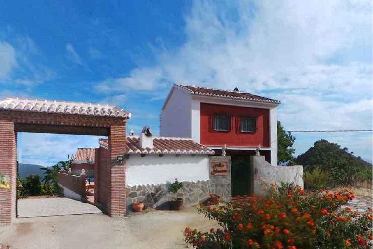 Alvarez Pousada Nerja