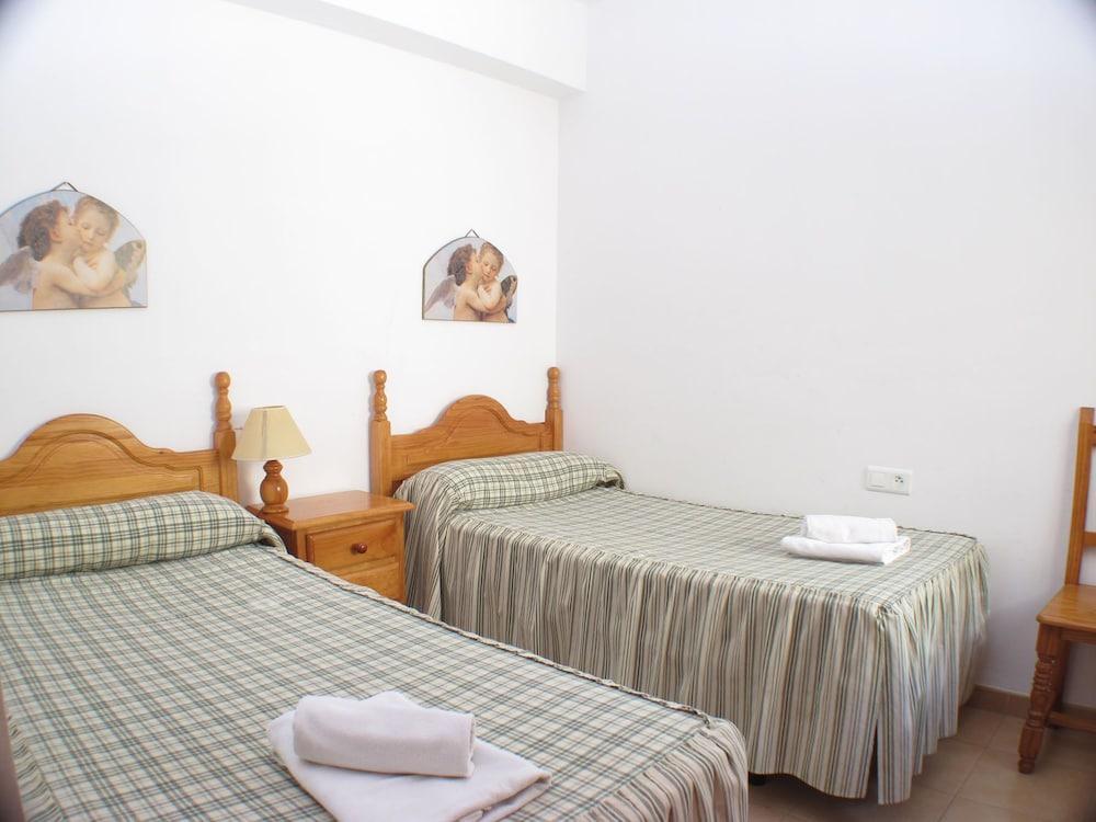 Medina Canovas Apartment Nerja