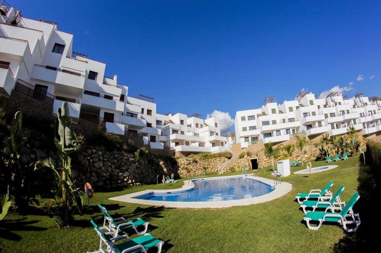 De 2* Nerja
