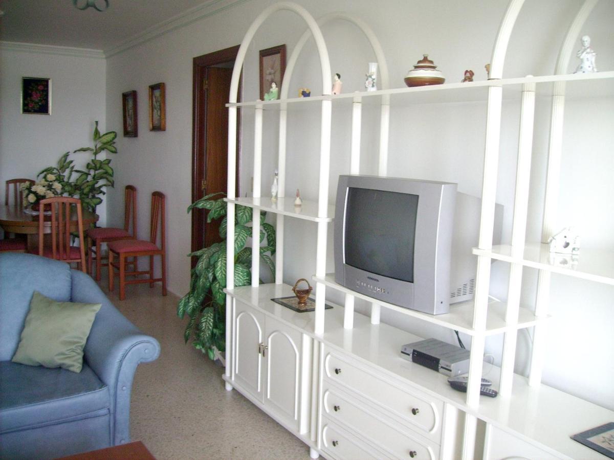 Modern In With Sea View, 90 Sqm Apartamento Nerja