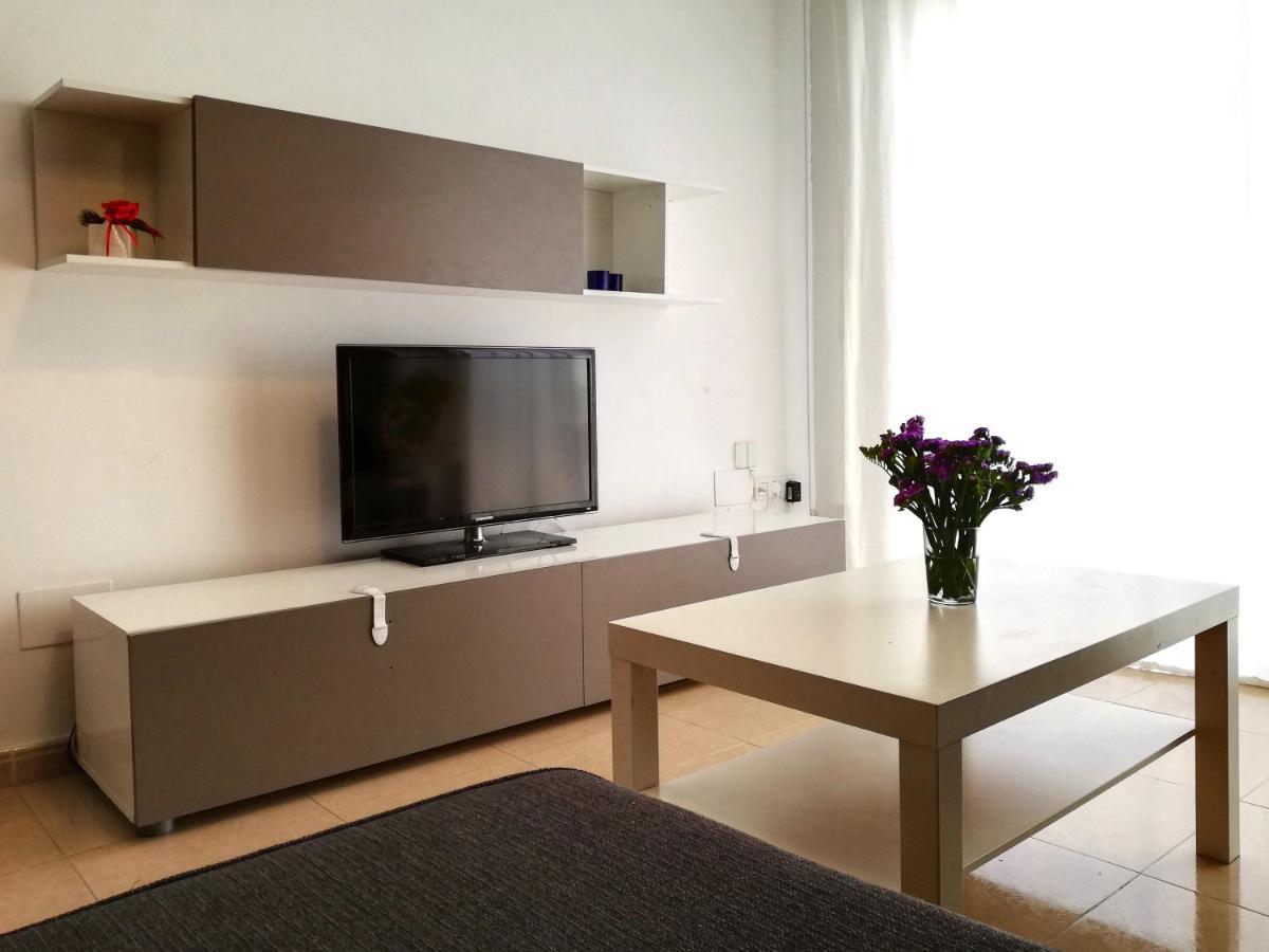 First Line With Two Bedrooms And Sea View *