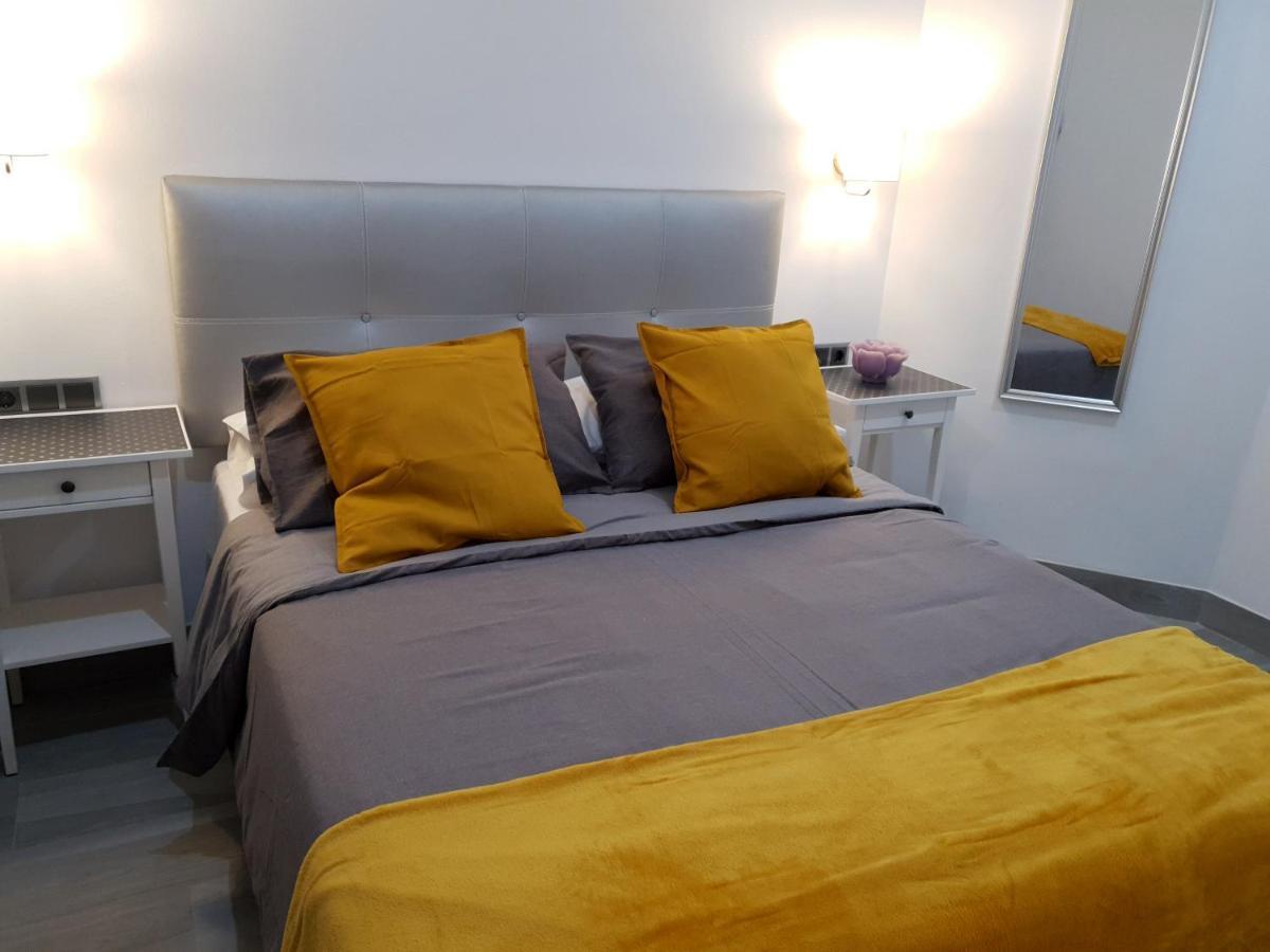 Gran Plaza De Apartamento Nerja