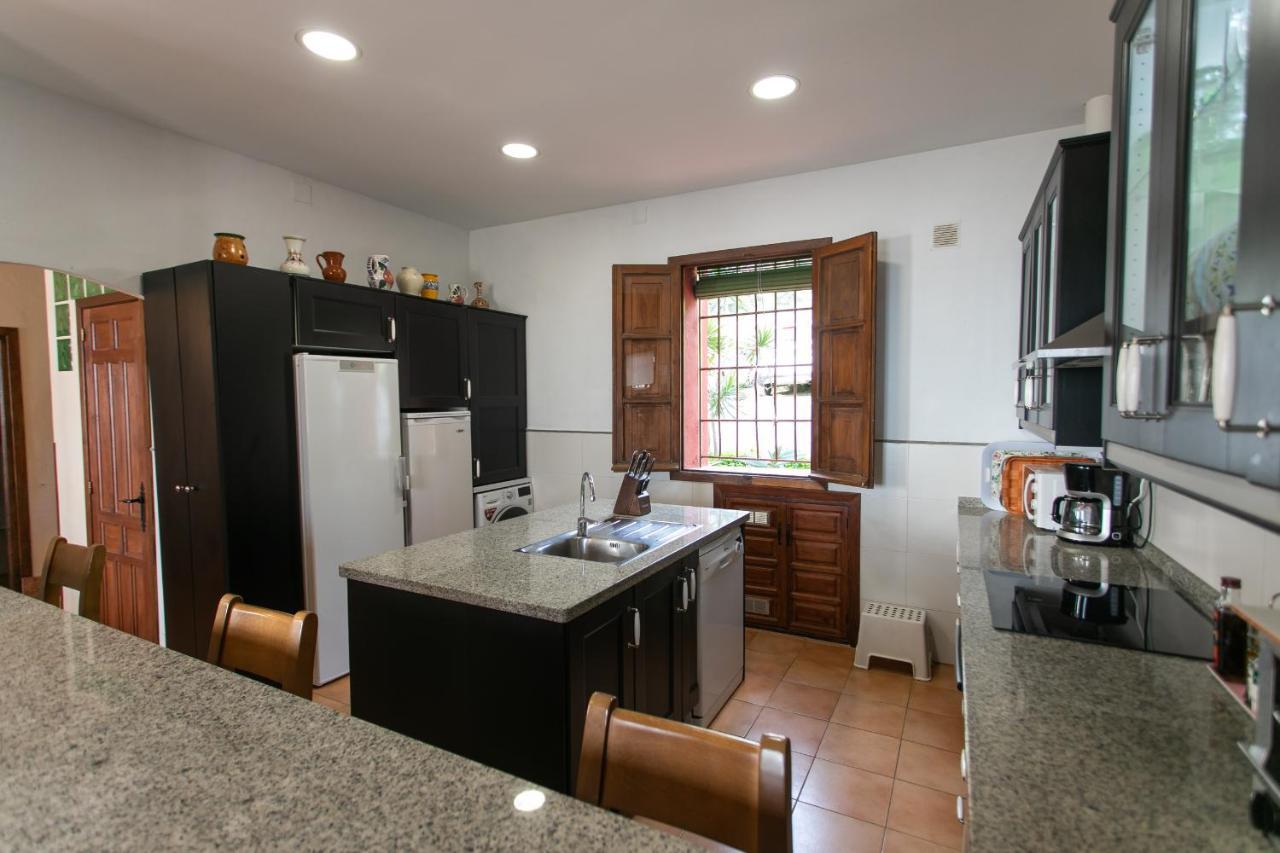 Casa Cuartel El Velero *