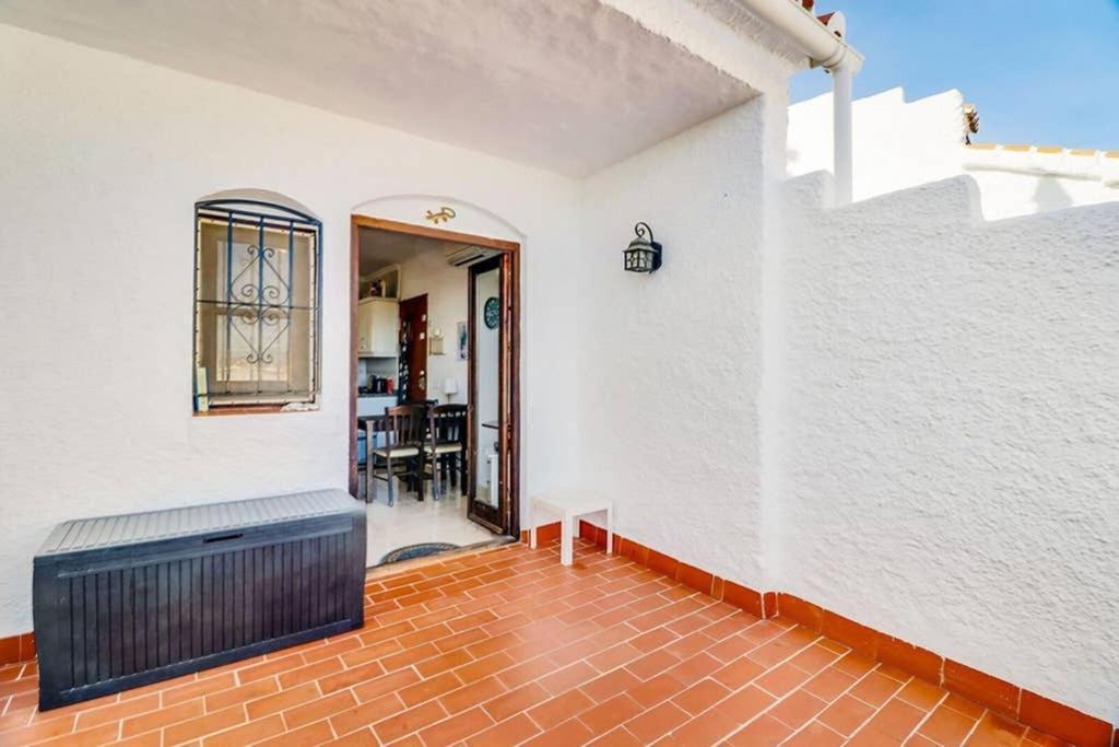 Apartamento Capistrano Village, 1 Bedroom + Free Wi-fi Nerja