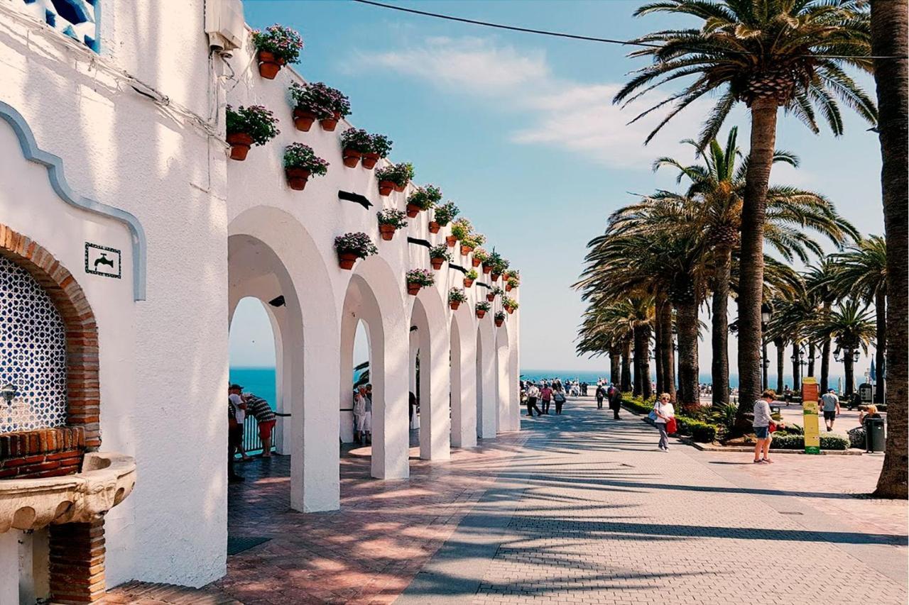 2 Bedroom Calle Carabeo, Free Wi-fi Apartamento Nerja