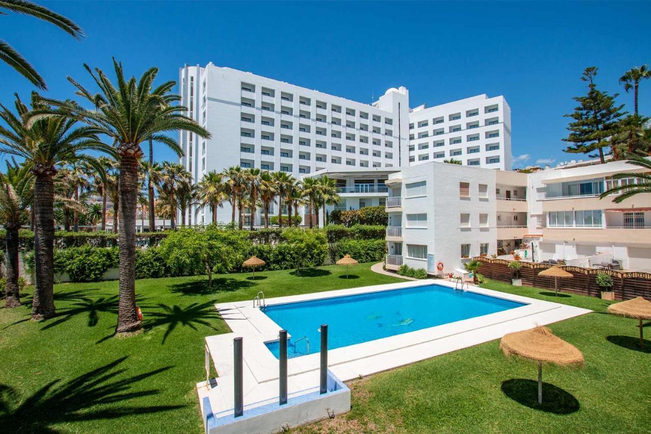 En Edificio Torresol, 1ª Linea De Playa En Apartamento *