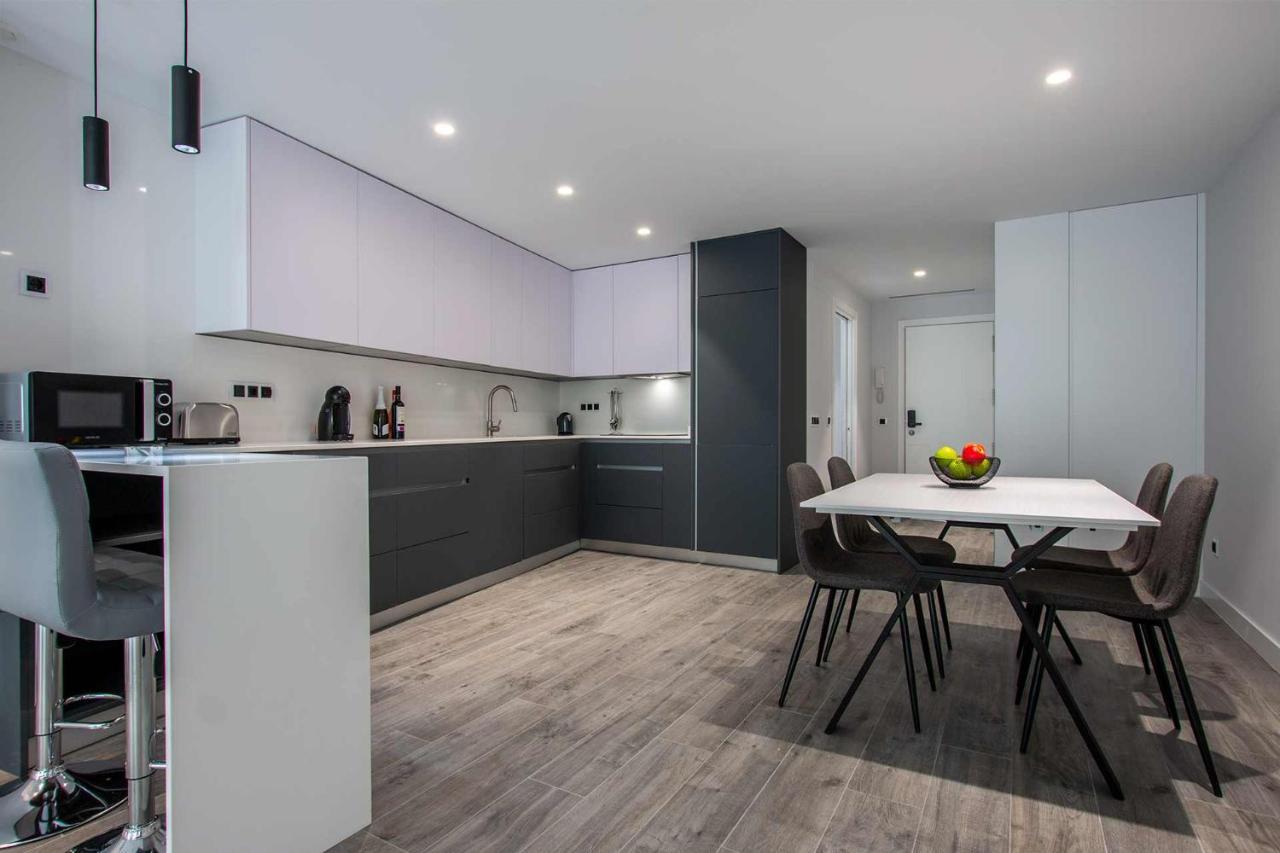 En Plaza De Espana Recien Construidos Apartamento