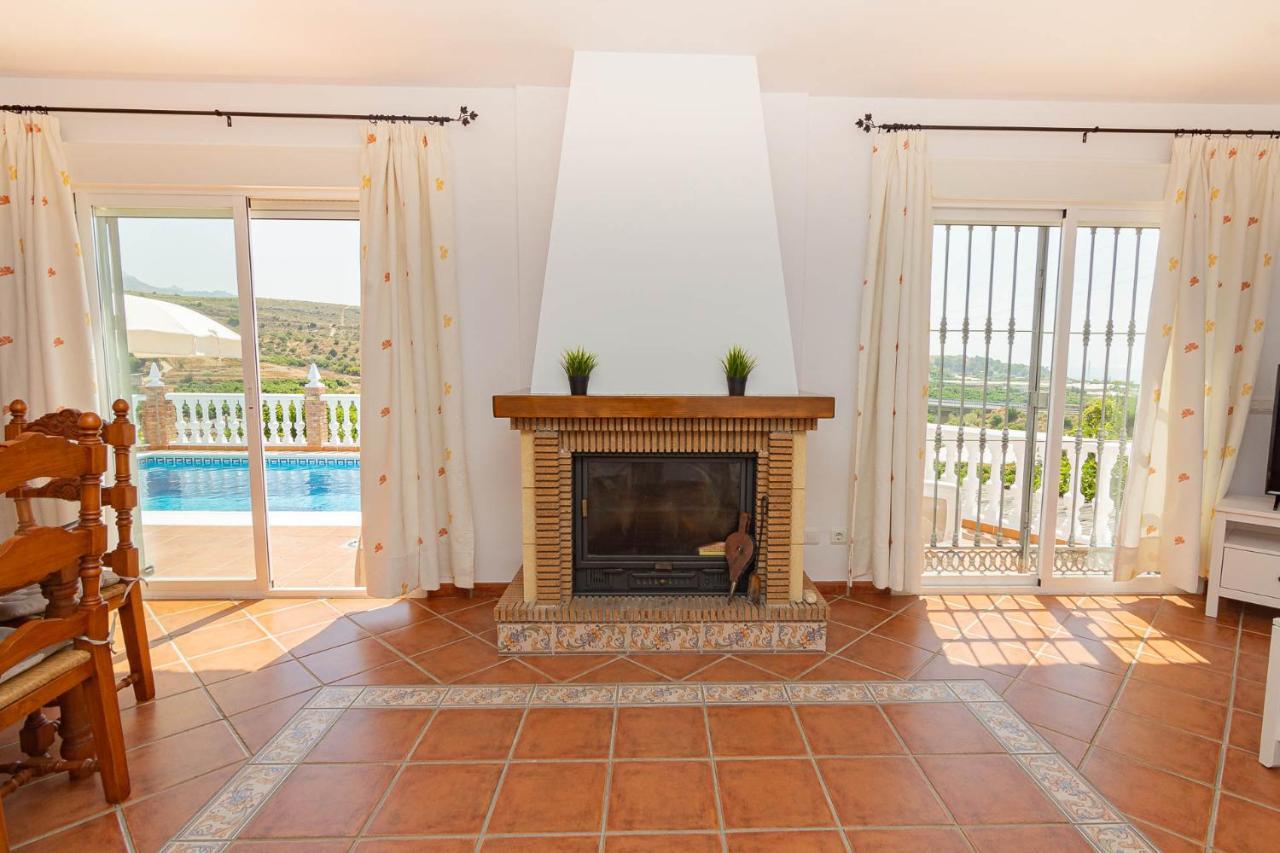 Villa Andalucia: Cerca De Todo, Intimidad Y Espacio Nerja