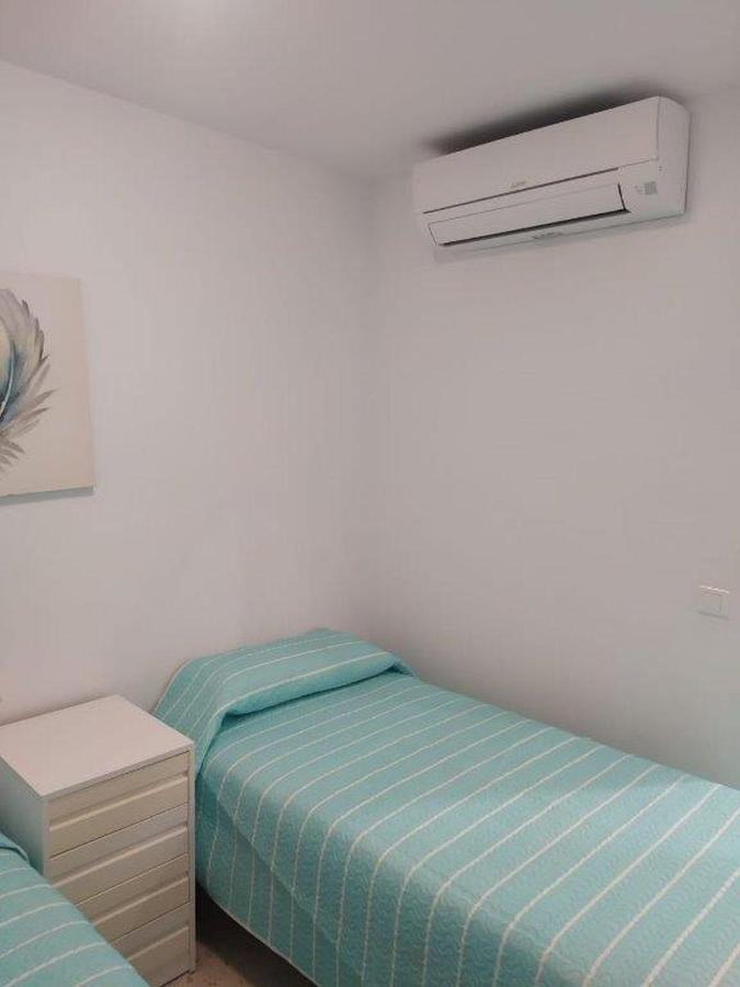Tuhillo 1i Menyber Nerja