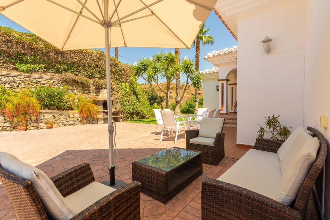 Andalucia: Cerca De Todo, Intimidad Y Espacio Villa Nerja