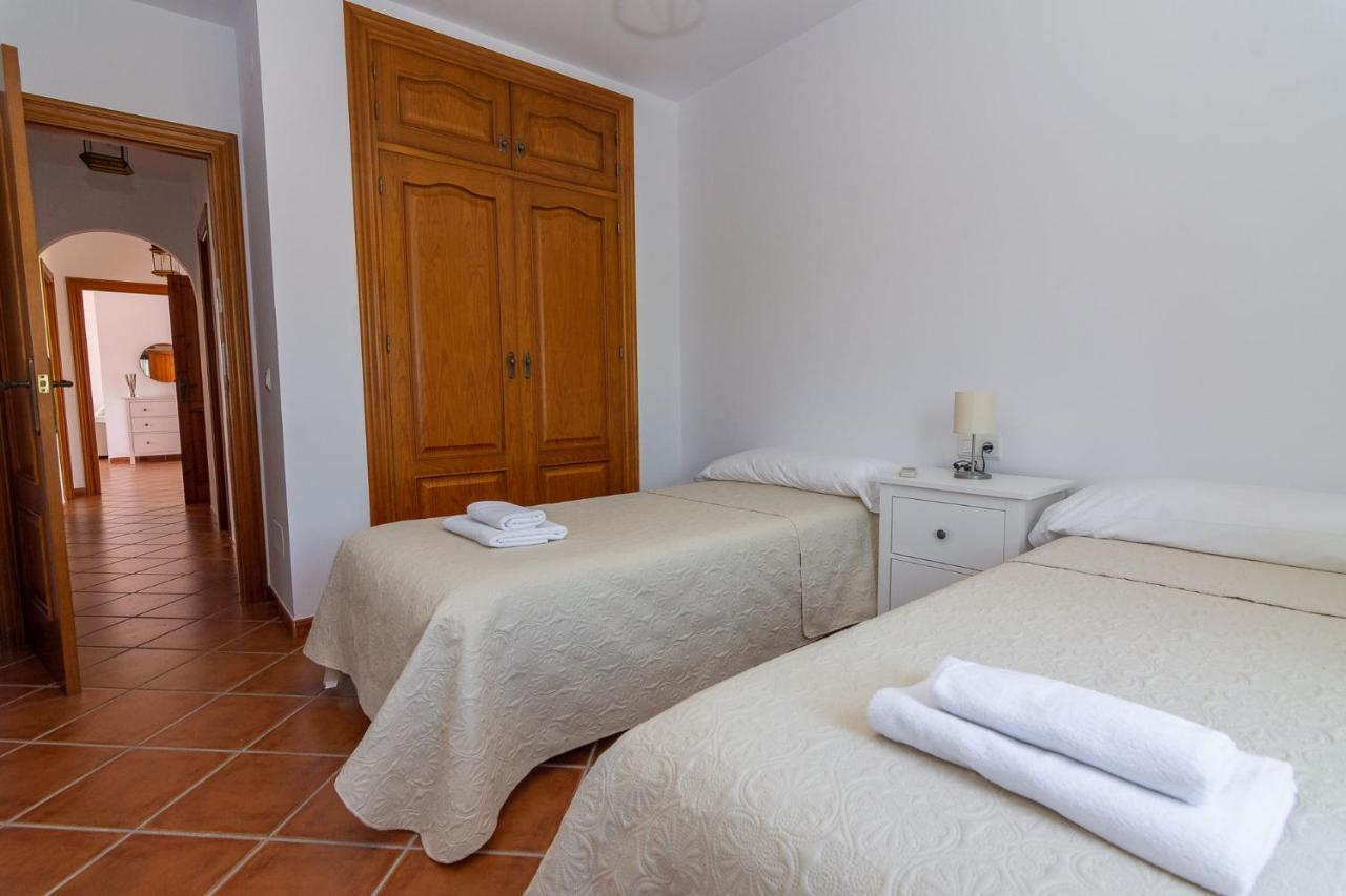 Andalucia: Cerca De Todo, Intimidad Y Espacio Villa Nerja