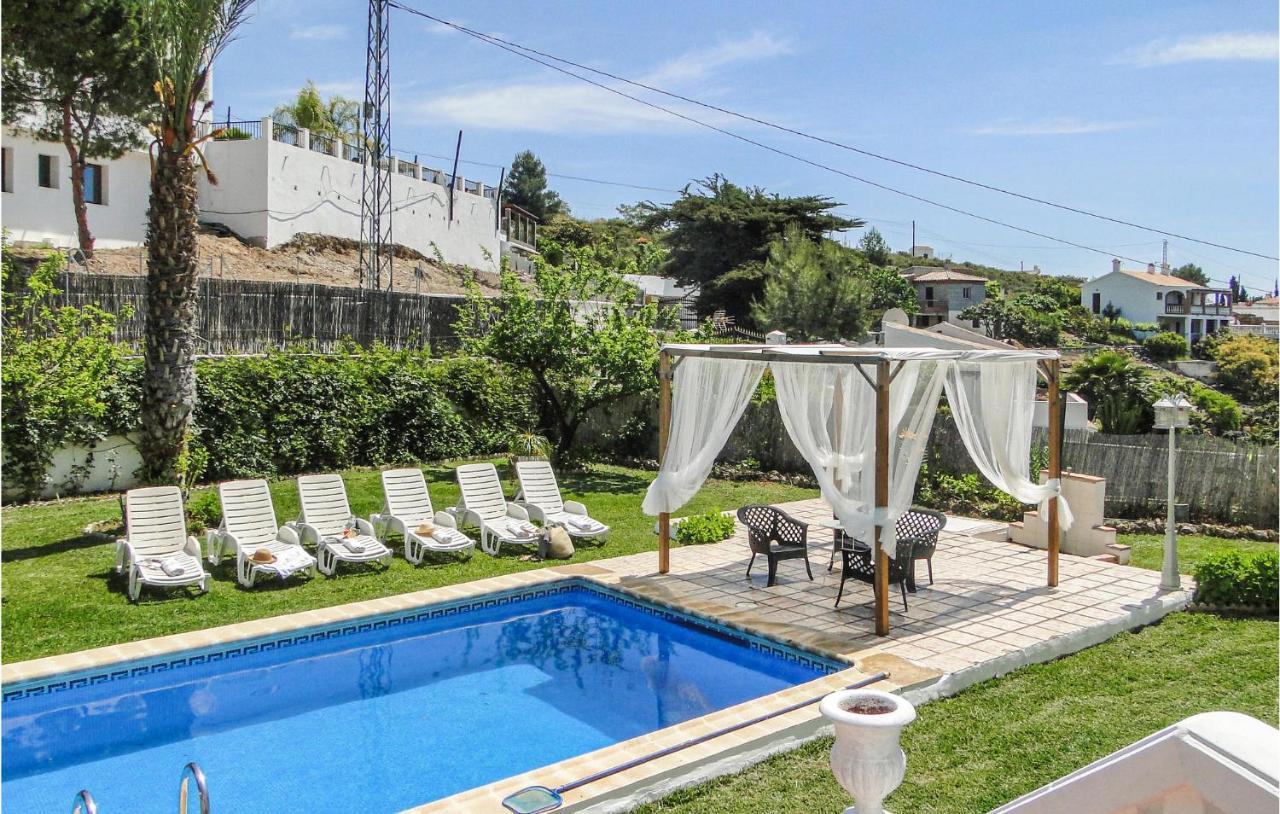 4 Bedroom Gorgeous In Frigiliana