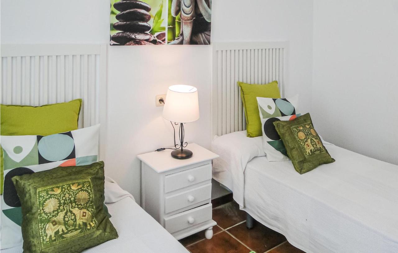 Holiday home 4 Bedroom Gorgeous In Frigiliana