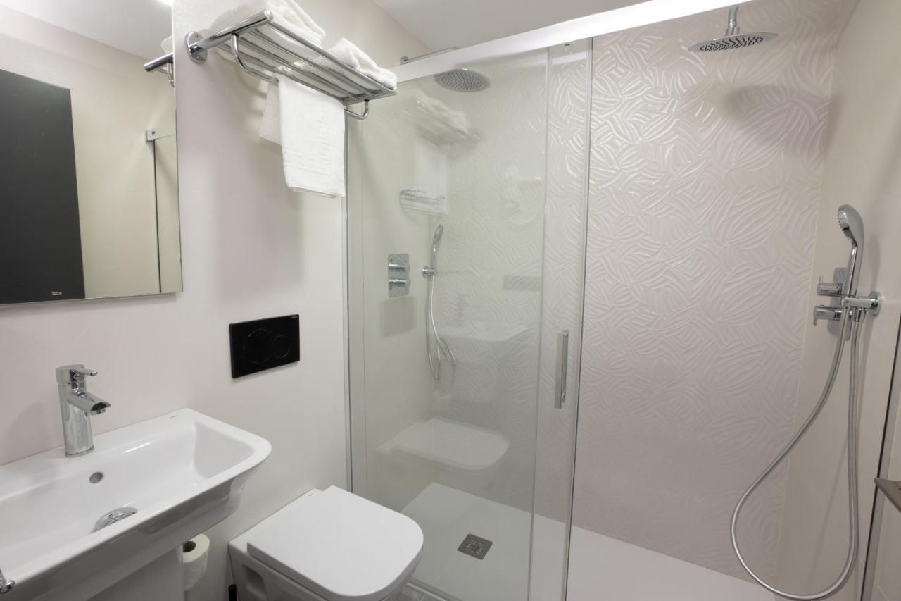 Nerja-centro-jacuzzi- Mirador De La Ermita- Adults Recommended
