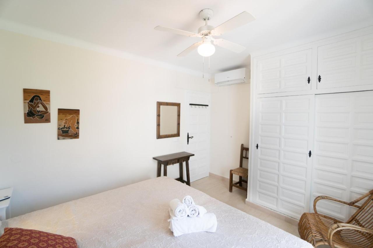 Urb. La Hacienda, 16 Apartment *