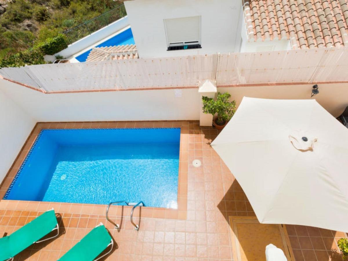 Jara Villa *