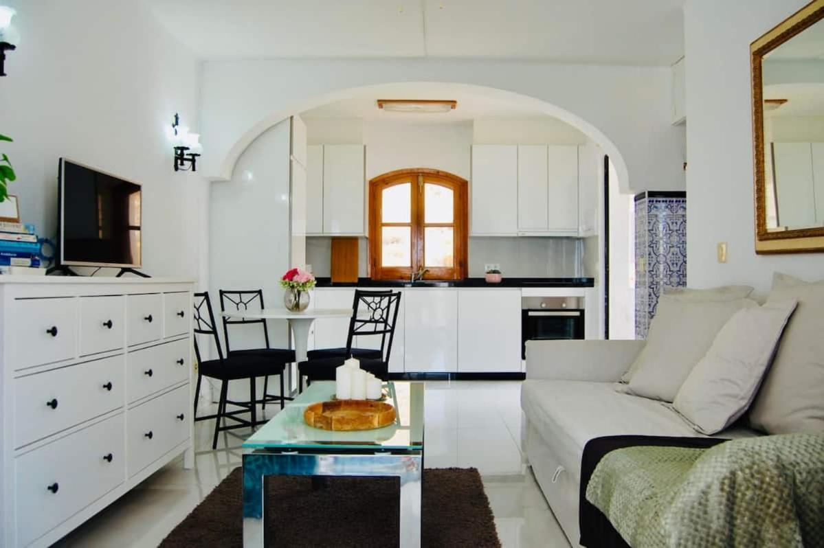 Apartment Beautiful With Amazing Sea View *