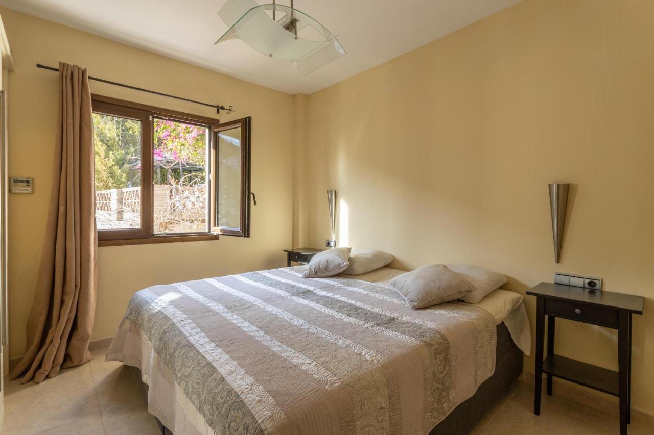 Villa In La Herradura Nerja